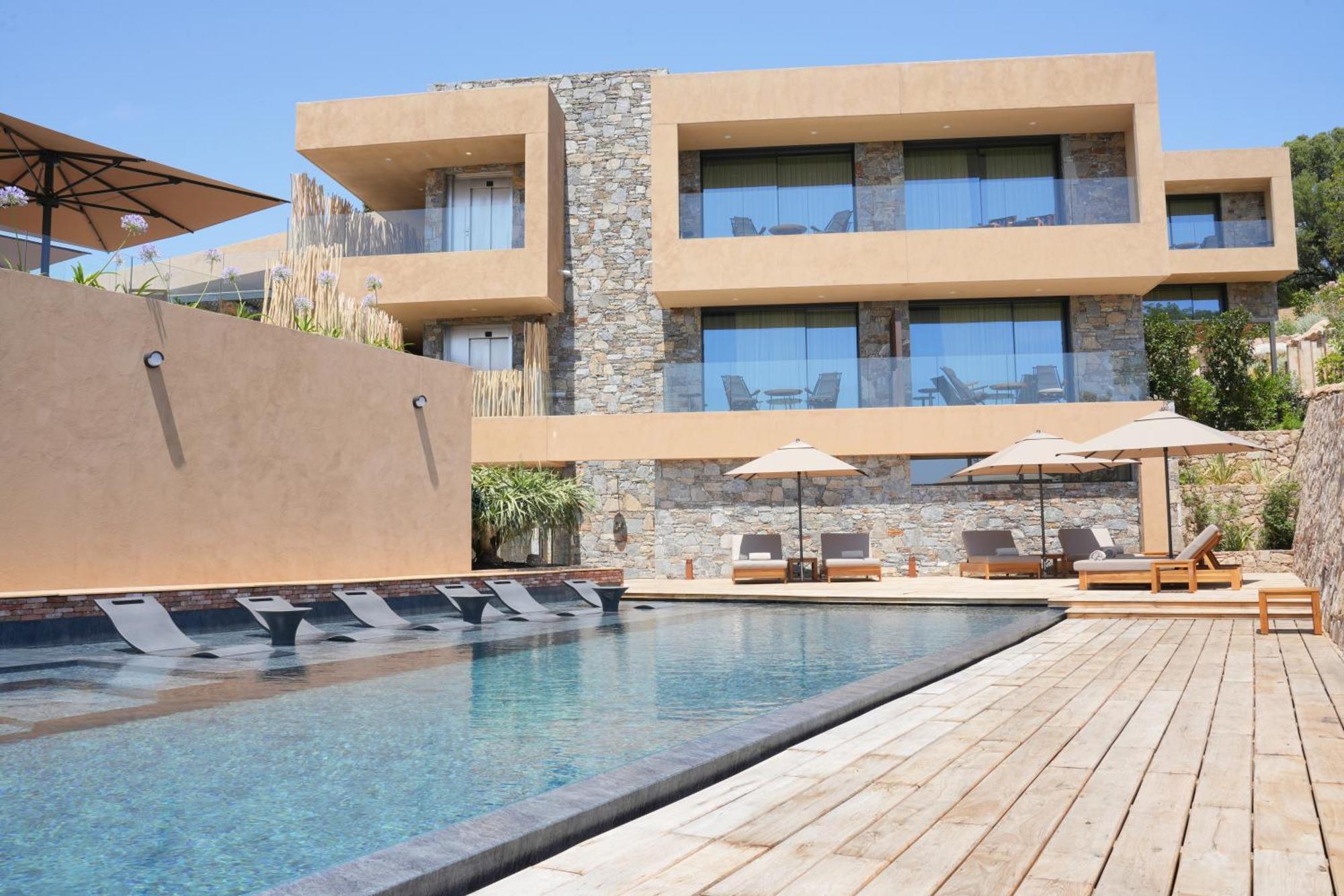 Les Regalia Hotel & Spa Сент-Люси-де-Пор Экстерьер фото