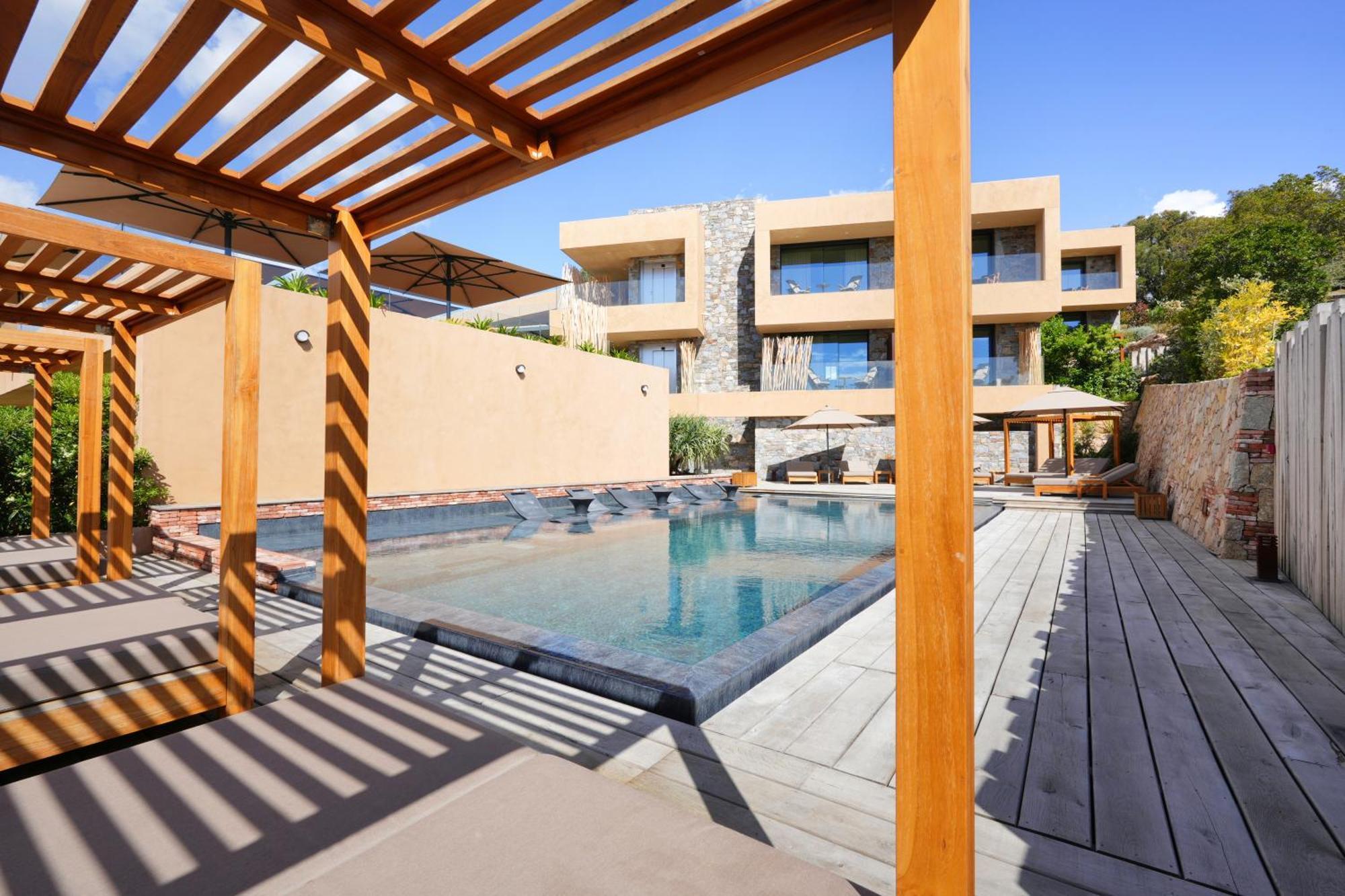 Les Regalia Hotel & Spa Сент-Люси-де-Пор Экстерьер фото